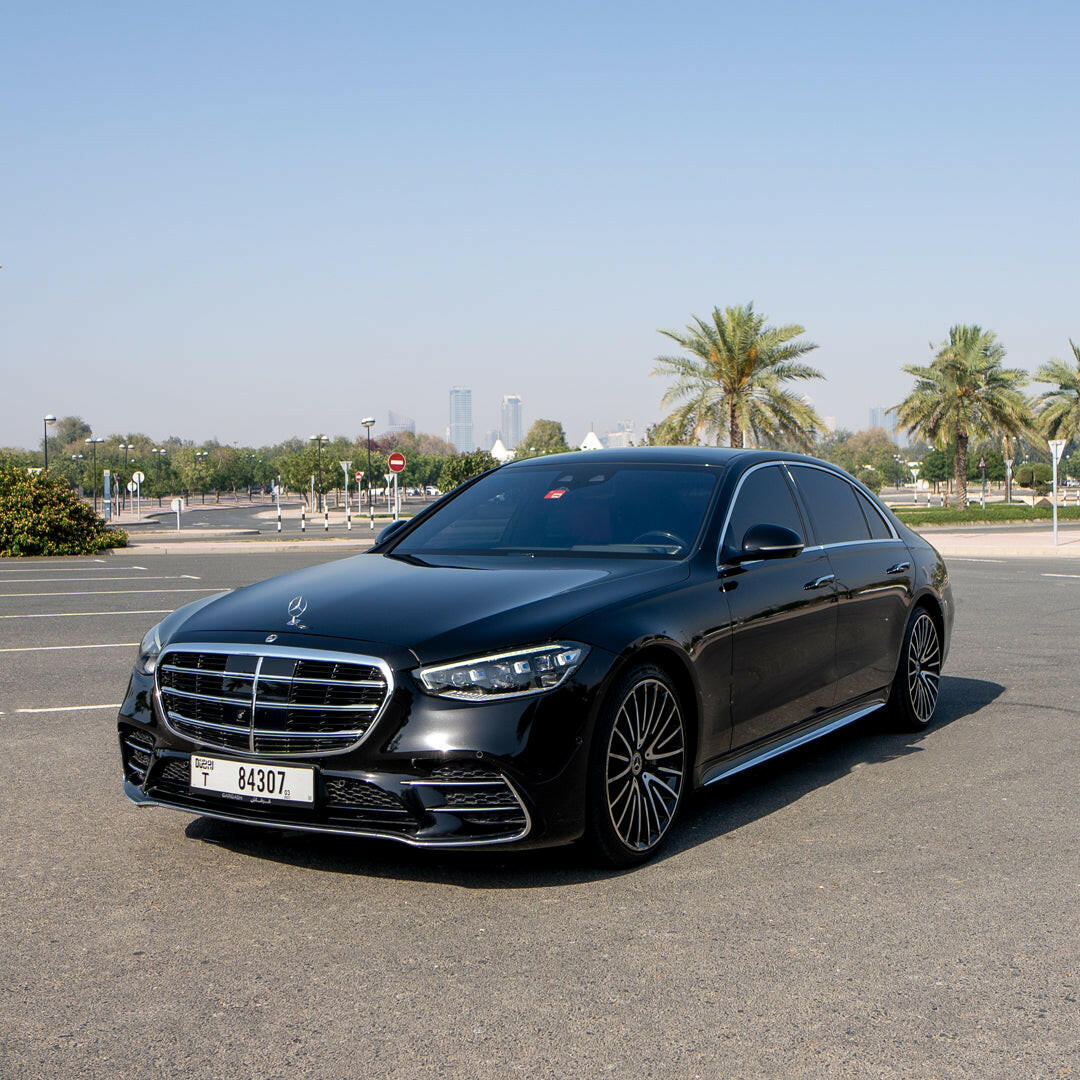 Mercedes S580 sedan with chauffeur in Dubai